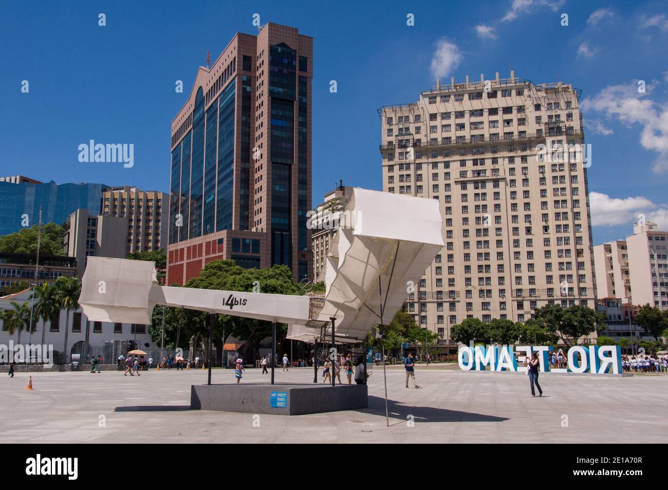 Rio de Janeiro, Brasilien - 10. Februar 2017: Nachbau des 14bis Experimentalflugzeugs, gebaut von Santos Dumont. Stockfoto