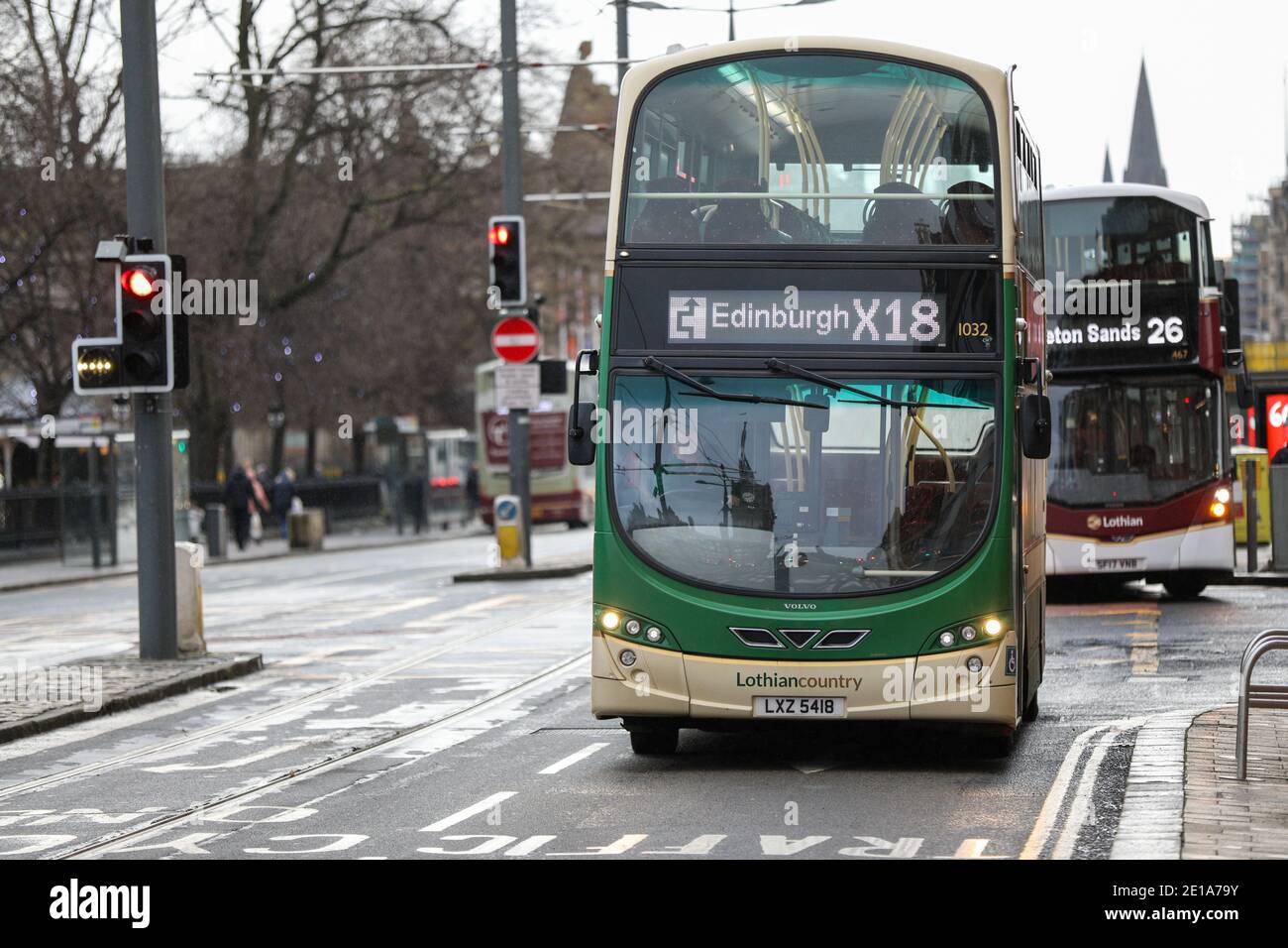 Edinburgh, Schottland, Großbritannien. Januar 2021. Die meisten öffentlichen Verkehrsmittel sind mit sehr wenigen Fahrgästen, da die Menschen zu Hause bleiben, wie von der schottischen Regierung bestellt Kredit: David Coulson/Alamy Live News Stockfoto