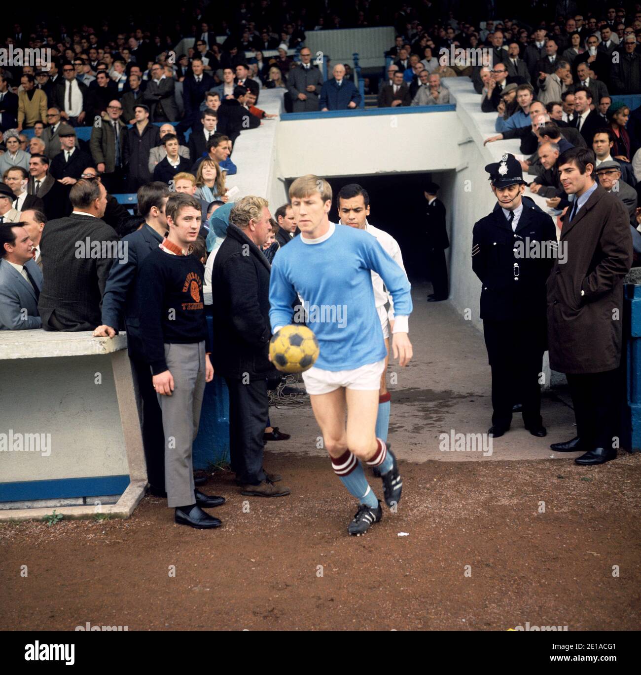 Aktenfoto vom 30-09-1967 von Colin Bell, Manchester City. Stockfoto