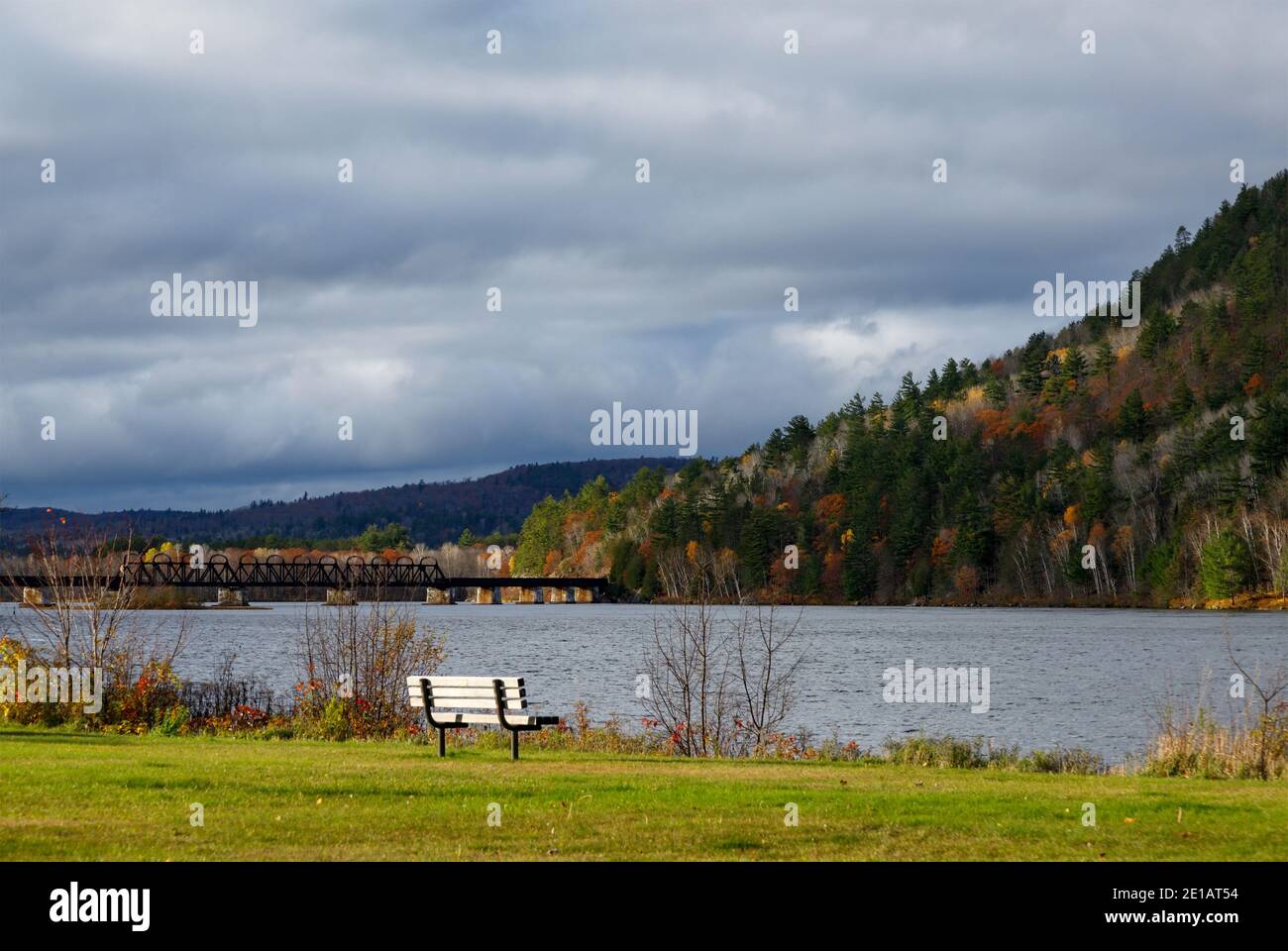 Ein Park am Ottawa River in der Stadt Mattawa, Nipissing District, Ontario, Kanada. Stockfoto