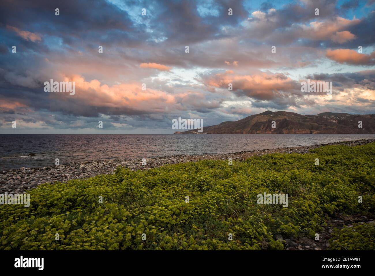 Salina, Äolische Inseln (Isole Eolie), Sizilien Stockfoto