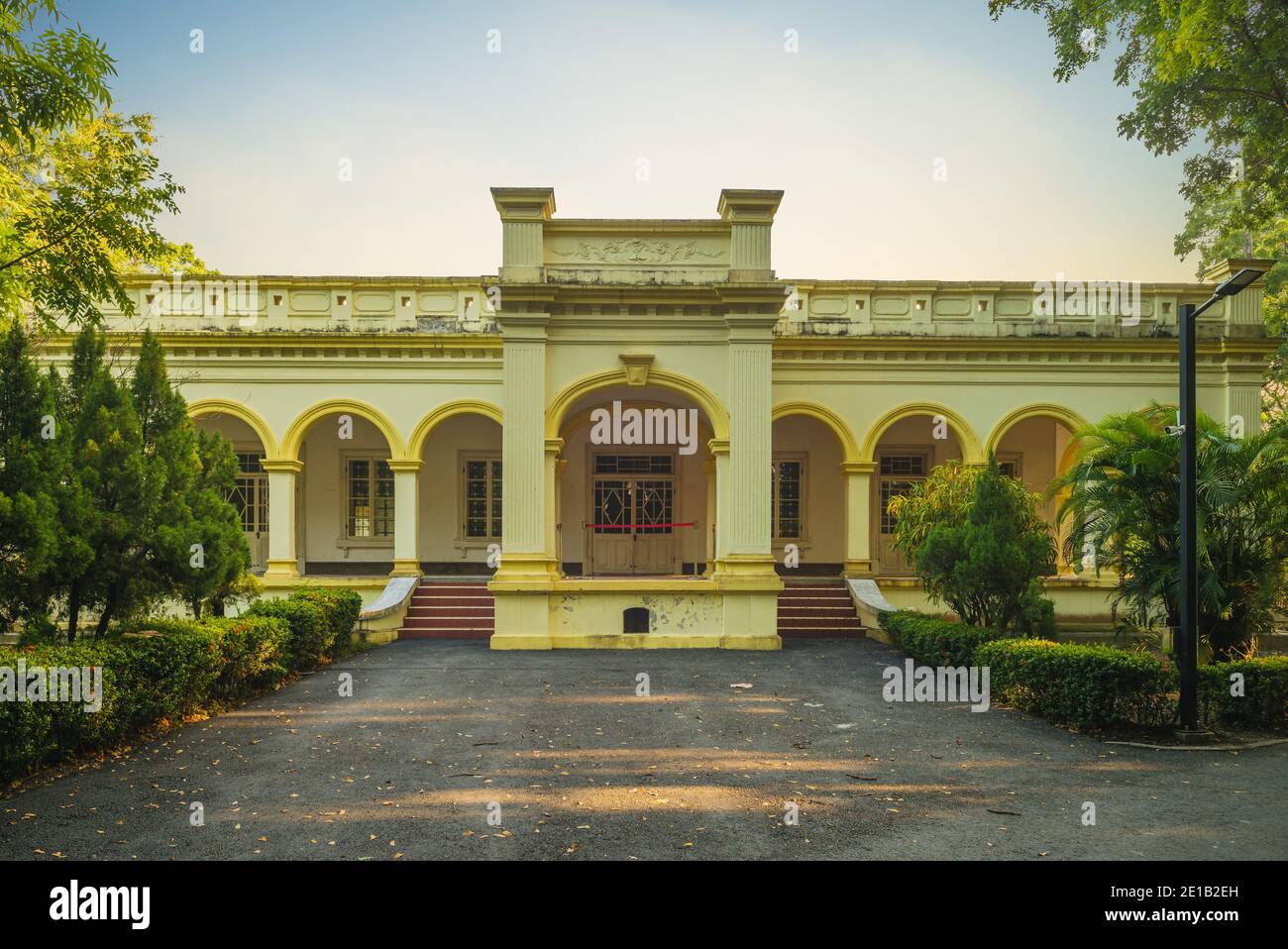Ehemaliges Sozialwohnungsbüro in der Zuckerfabrik Ciaotou in Kaohsiung, taiwan Stockfoto