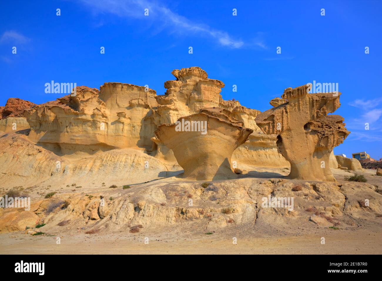 Bolnuevo Sandsteinfelsen Erosionen in der Nähe von Mazarron Spanien tiefe Farben Stockfoto