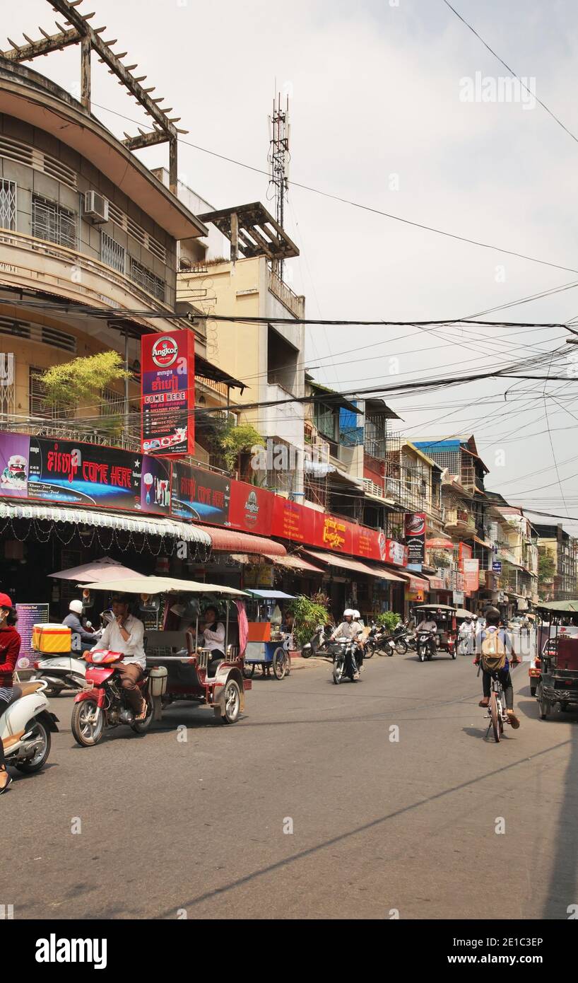 Typische Straße in Phnom Penh. Kambodscha Stockfoto