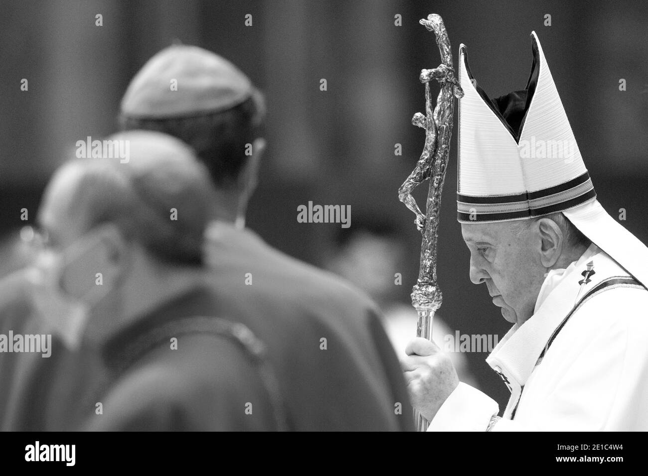 Vatikan. Januar 2021. 6. Januar 2021: Papst Franziskus feiert die Messe zur Erscheinung des Herrn in der Petersbasilika im Vatikan. Kredit: Unabhängige Fotoagentur/Alamy Live Nachrichten Stockfoto