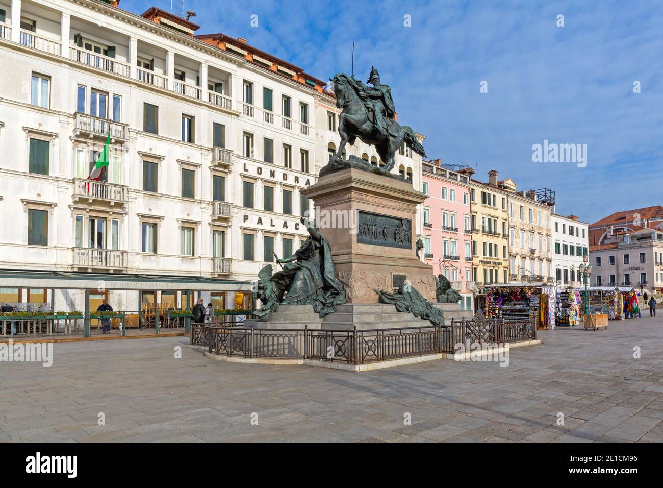 Venedig, Italien - 9. Januar 2017: Reiterdenkmal für Viktor Emmanuel II. In Venedig, Italien. Stockfoto