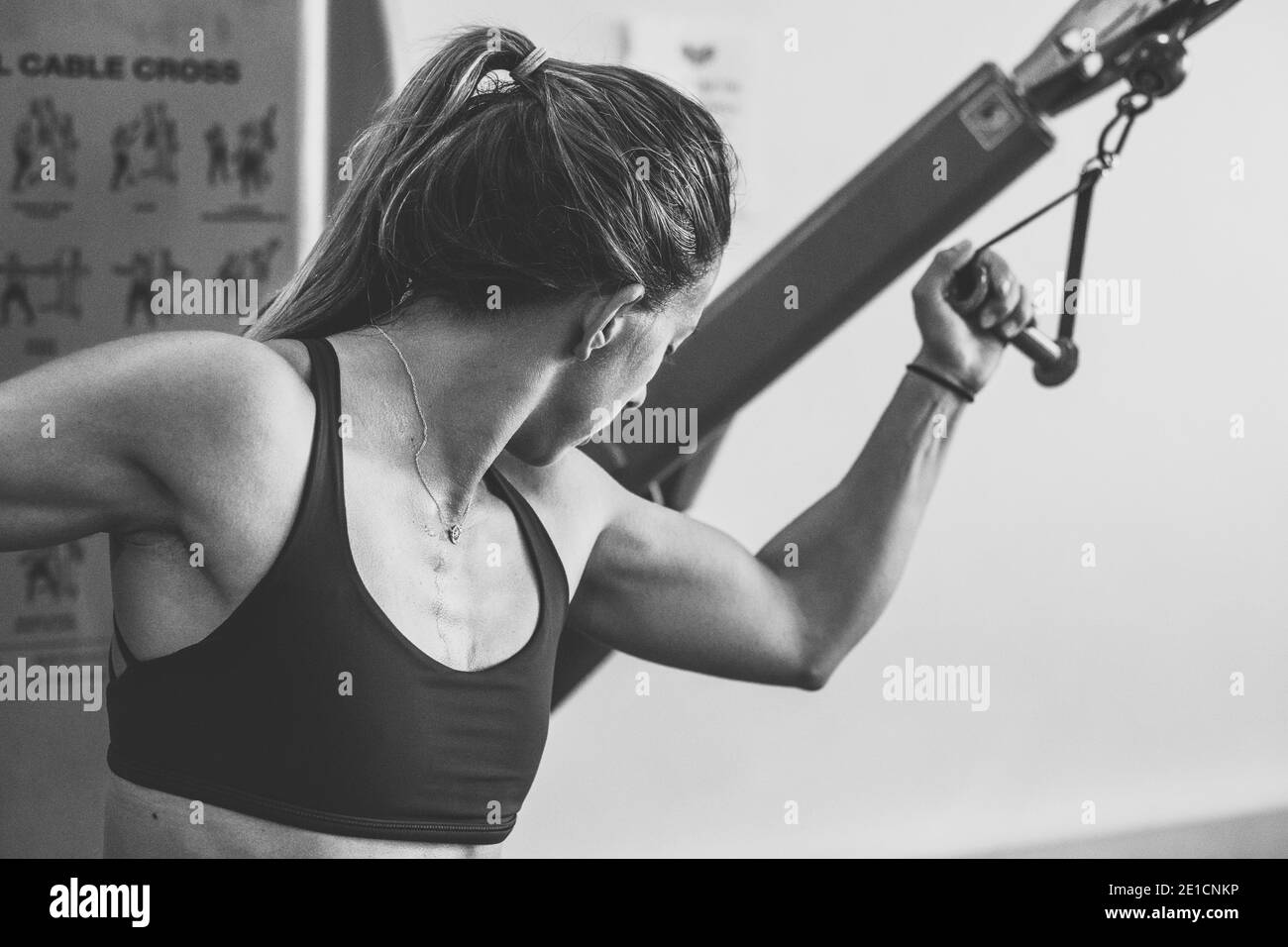 Damen Segelteam Perfect Vision Segeln Training zusammen als Teamkollegen In der Turnhalle als Teil ihrer hoffnungsvollen olympischen 470 Kampagne Stockfoto