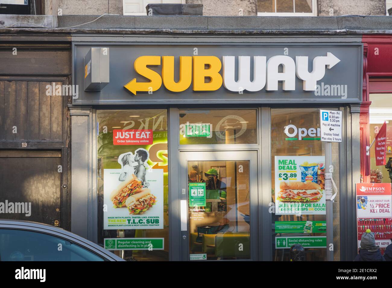 Edinburgh, Schottland - 6. Januar 2021: U-Bahn-Station am Raeburn Place in Stockbridge, Edinburgh. Subway ist eine große amerikanische Fast-Food-Kette. Stockfoto