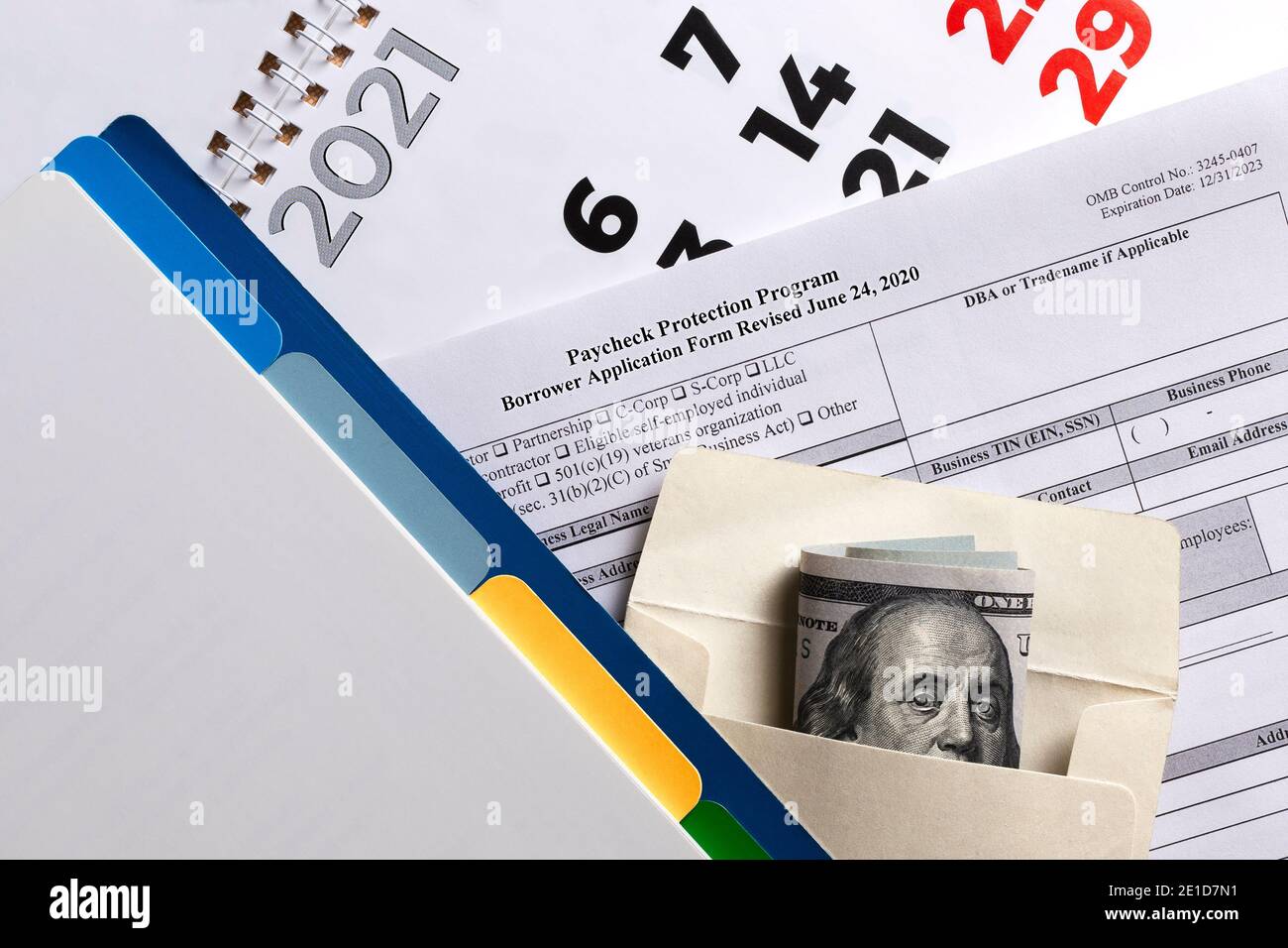 Paycheck Schutz-Programm zweite Ziehung. Kreditnehmer Antragsformular überarbeitet. Paycheck Schutz-Programm neue Runde. Stockfoto