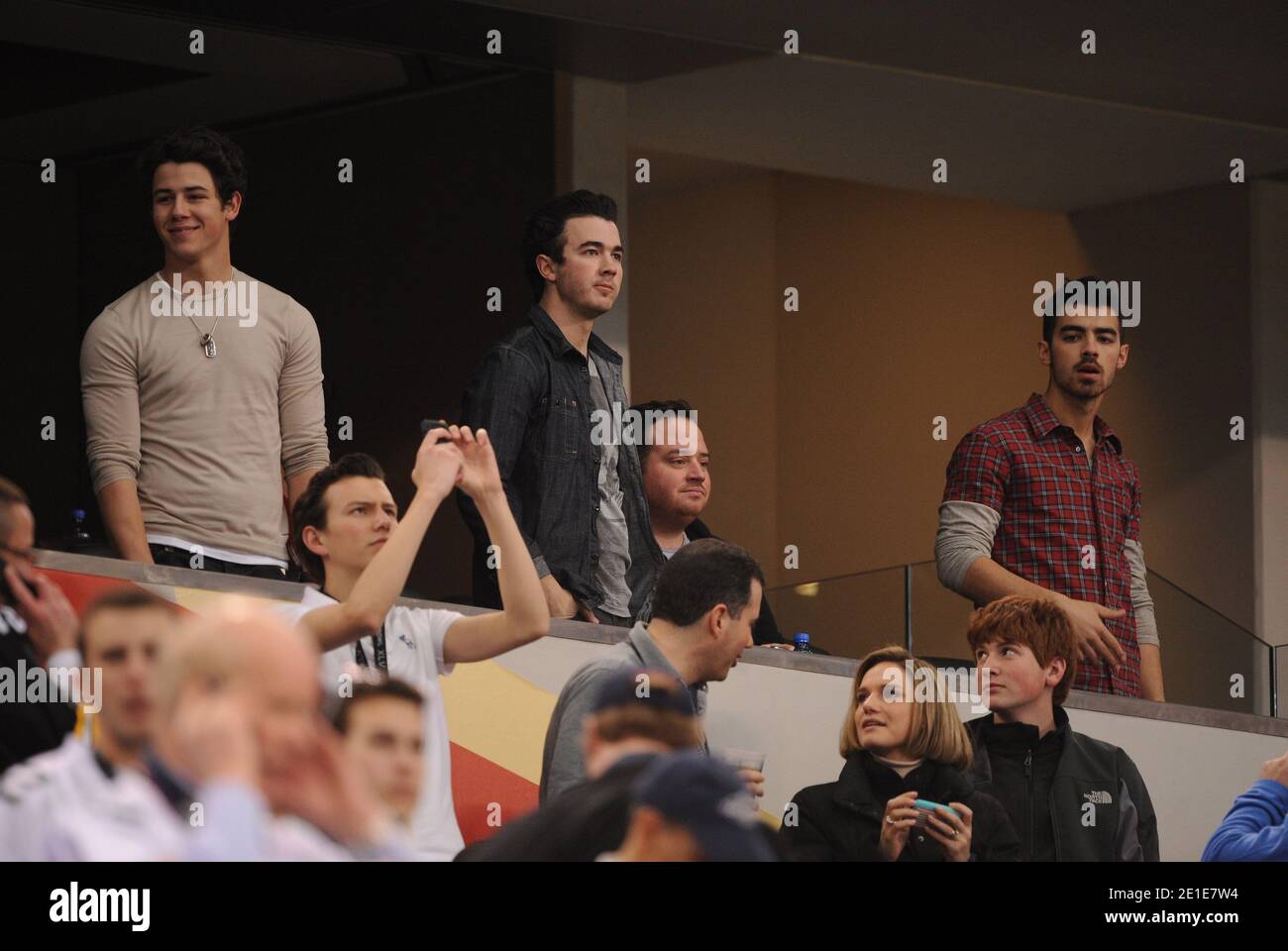 Jonas Brothers treffen am 6. Februar 2011 im Stadion von Dallas ein, um beim Super Bowl XLV IN Dallas, TX, USA, mitzuwirken. Fotos von ABACAPRESS.COM Stockfoto