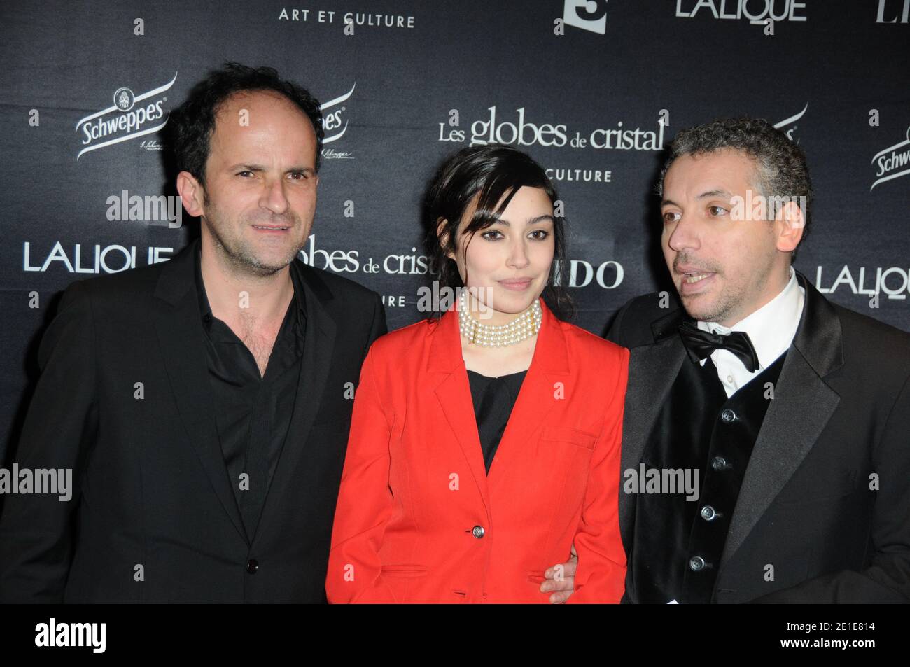 Lionel Abelanski, Alka Balbir und Atmen Kelif bei der Globes de Cristal Zeremonie am 7. Februar 2011 im Le Lido in Paris, Frankreich. Foto von Mireille Ampilhac/ABACAPRESS.COM Stockfoto Lionel Abelanski, Alka Balbir und Atmen Kelif bei der Globes de Cristal Zeremonie am 7. Februar 2011 im Le Lido in Paris, Frankreich. Foto von Mireille Ampilhac/ABACAPRESS.COM Stockfoto