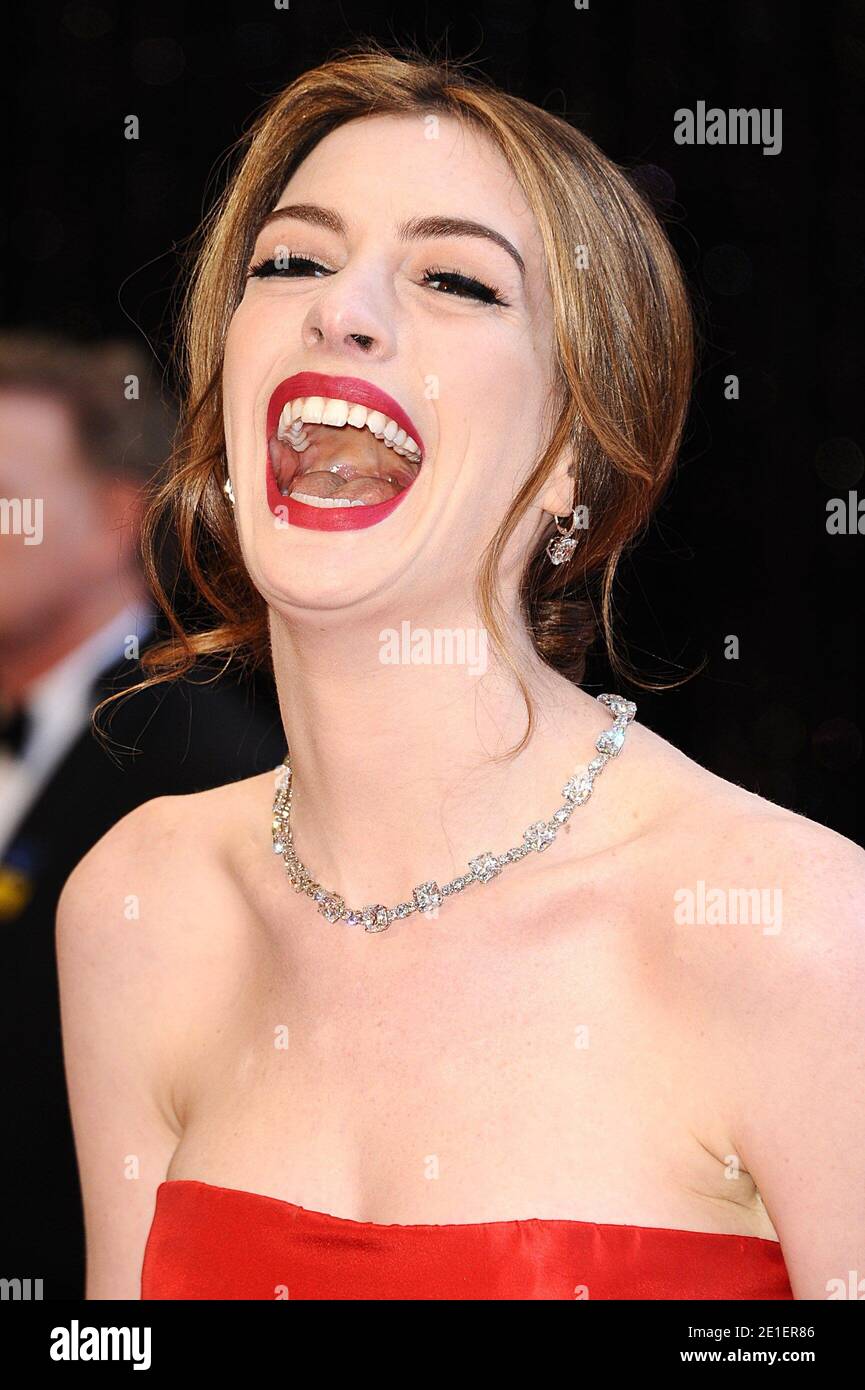 Anne Hathaway kommt bei den 83. Annual Academy Awards an, die am 27. Februar 2011 im Kodak Theatre in Los Angeles, CA, USA, verliehen werden. Foto von Lionel Hahn/ABACAUSA.COM Stockfoto