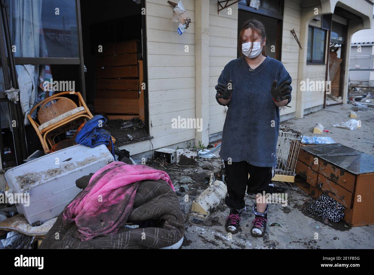 Am 14. März 2011, nach dem Erdbeben der Stärke 8.9 am Freitag und dem von ihm ausgelösten Tsunami, traf die nordöstliche Küste des Landes in Sendai, im Nordosten Japans. Foto von Thierry Orban/ABACAPRESS.COM Stockfoto