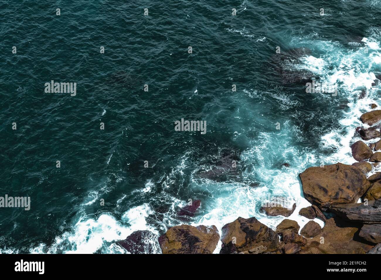 Blick auf das Meer an der australischen Küste am Kliff Stockfoto