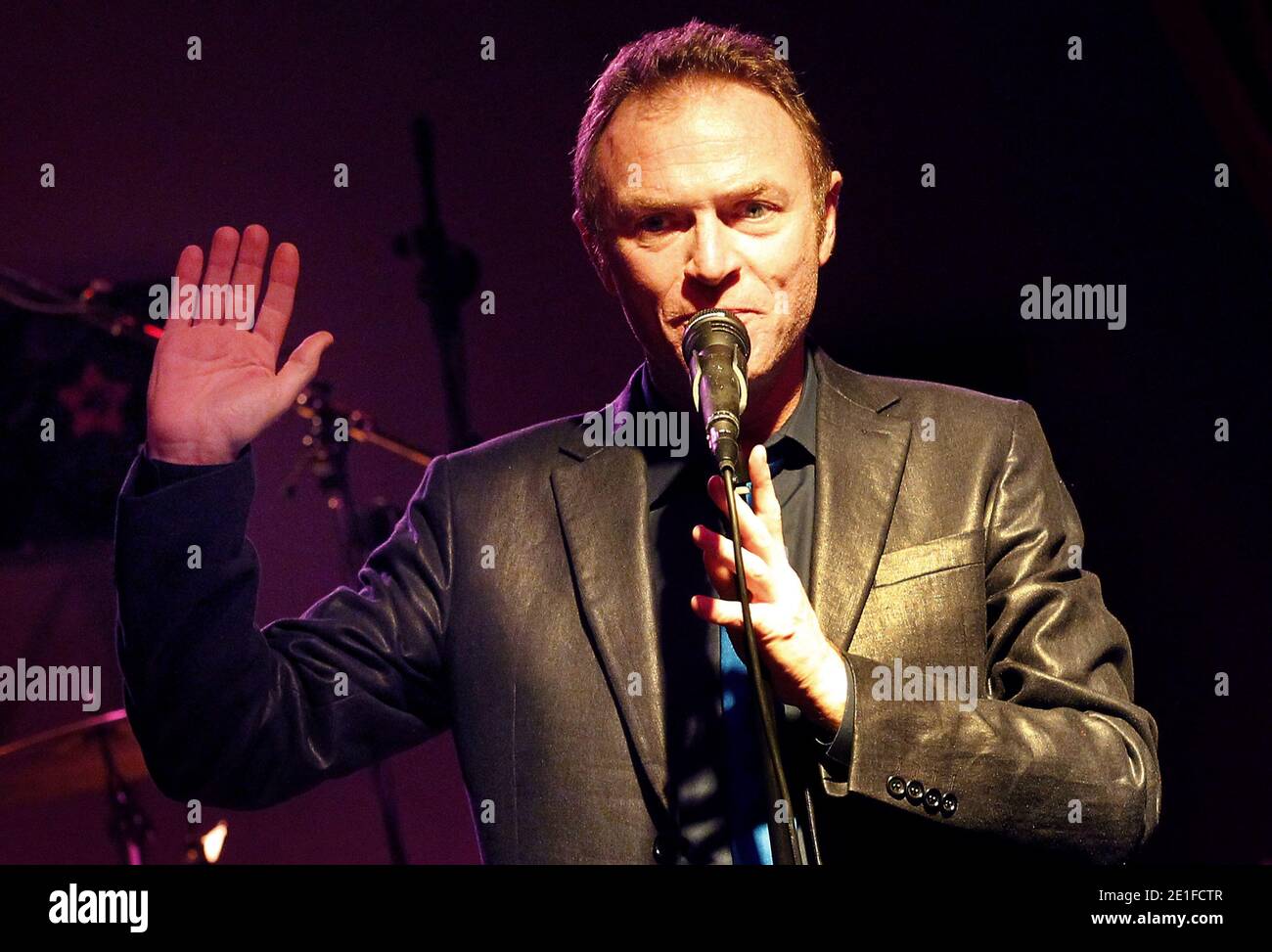 L'animateur vedette de France 2 et RTL, Christophe Hondelatte et ses ...