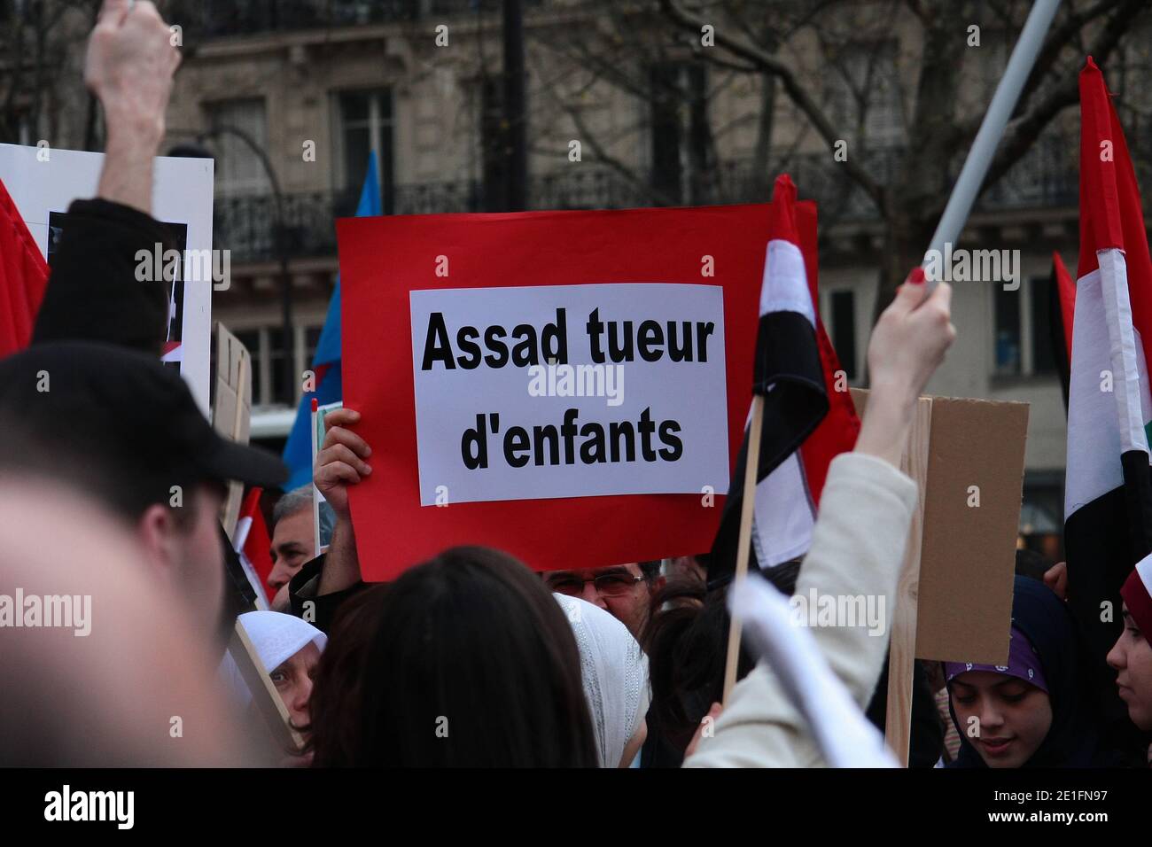 Treffen zur Unterstützung der libyschen Revolution am 26. März 2011 auf dem Place de la Republique in Paris, Frankreich. Foto von David Fritz/ABACAPRESS.COM Stockfoto