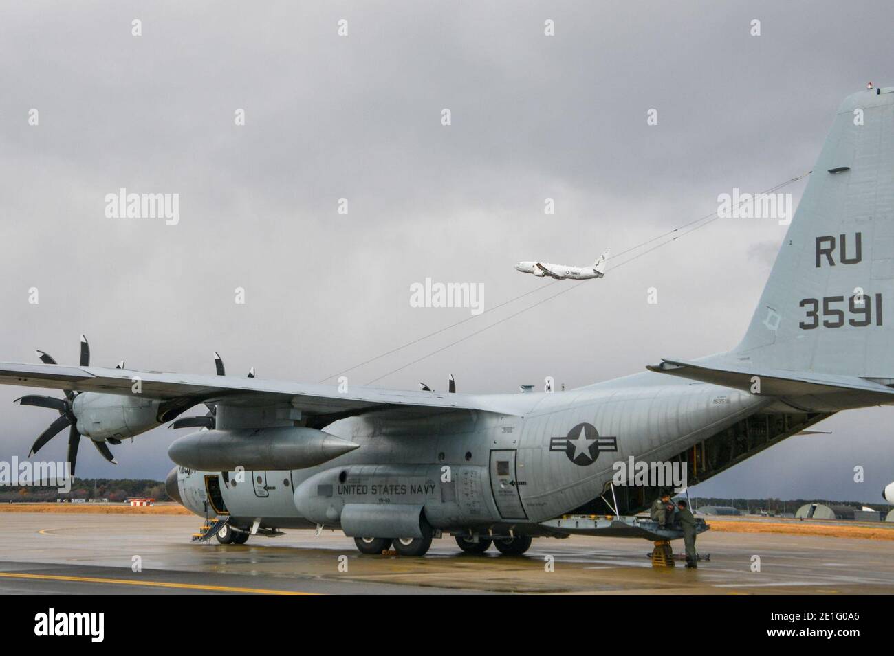 Lockheed C-130T Hercules von VR-55 bei NAF Misawa, Japan, am 9. November 2020 (201109 Stockfoto