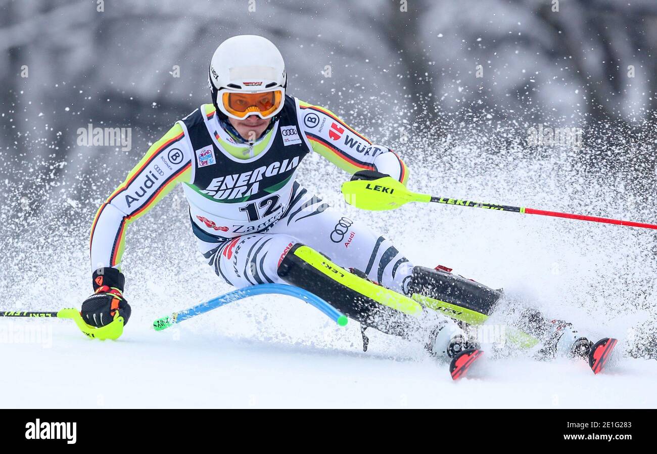 (210107) -- ZAGREB, 7. Januar 2021 (Xinhua) -- Linus Strasser aus Deutschland tritt beim ersten Lauf des FIS Alpine Ski Men's World Cup Slalom in Zagreb, Kroatien, am 6. Januar 2021 an. (Luka Stanzl/Pixsell über Xinhua) Stockfoto