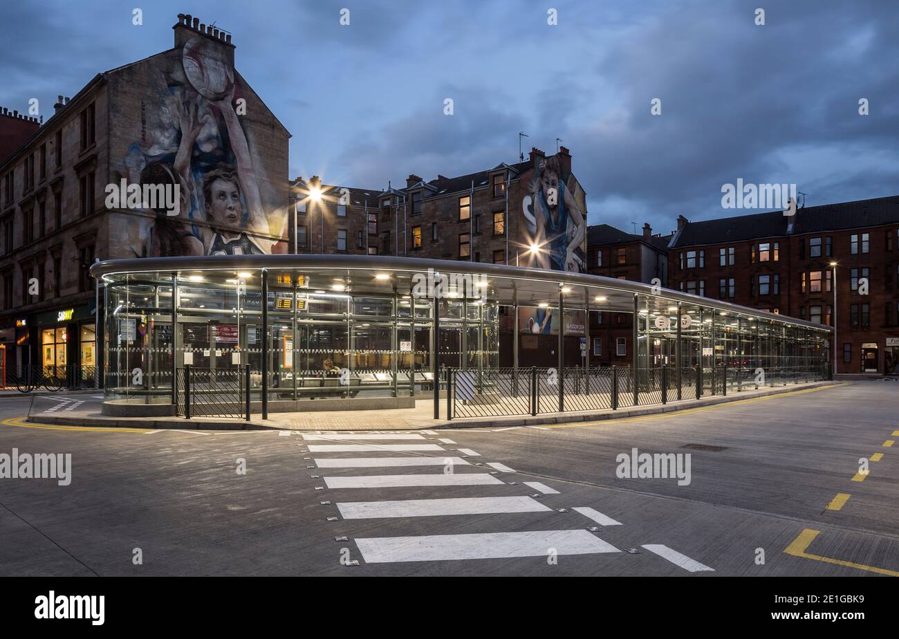 Teilck Interchange, eine neue Busstation am integrierten Verkehrsknotenpunkt in Glasgow, Schottland, Großbritannien. Stockfoto