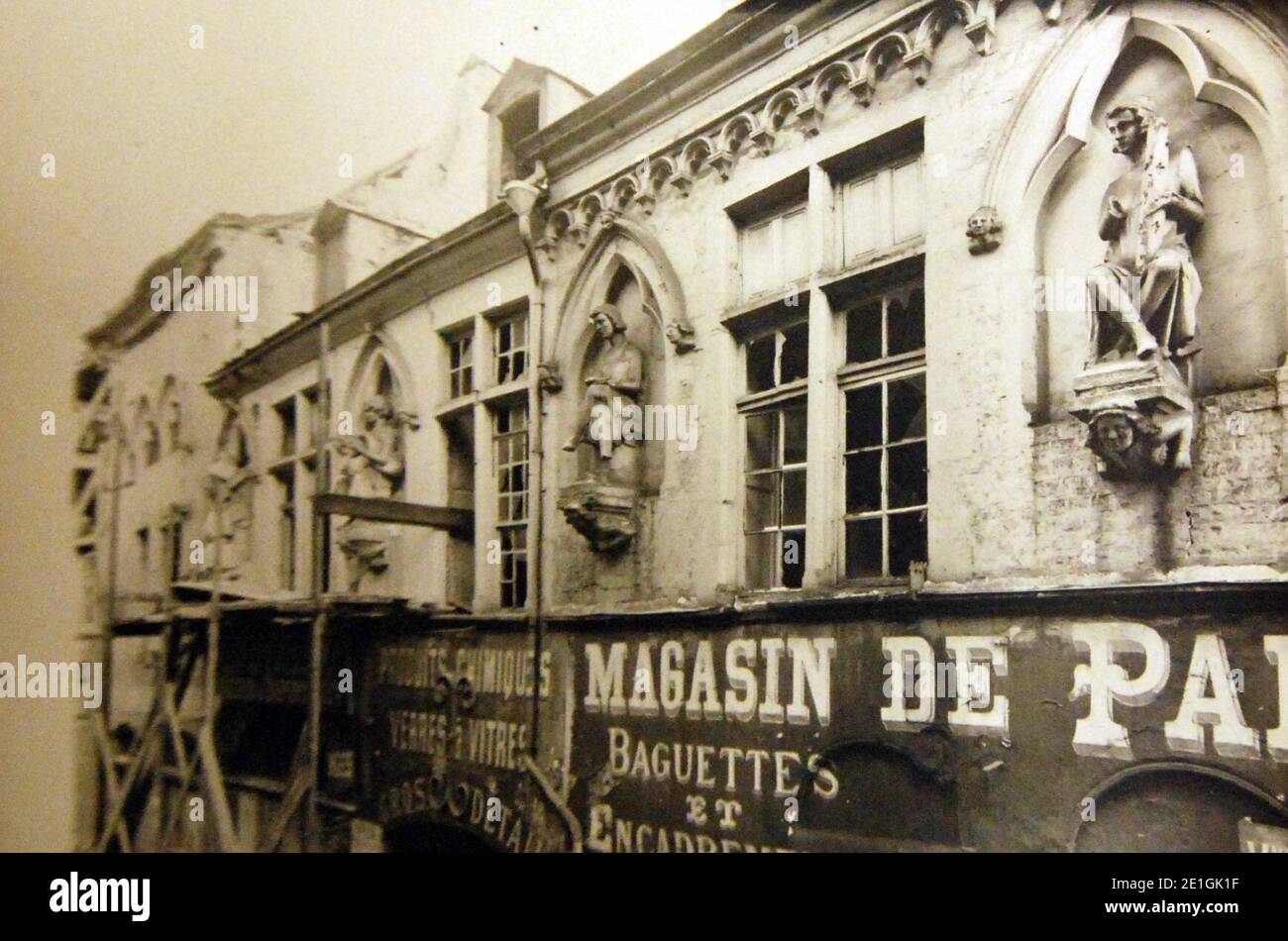 Lot-6411-Box-2-1 Stockfoto