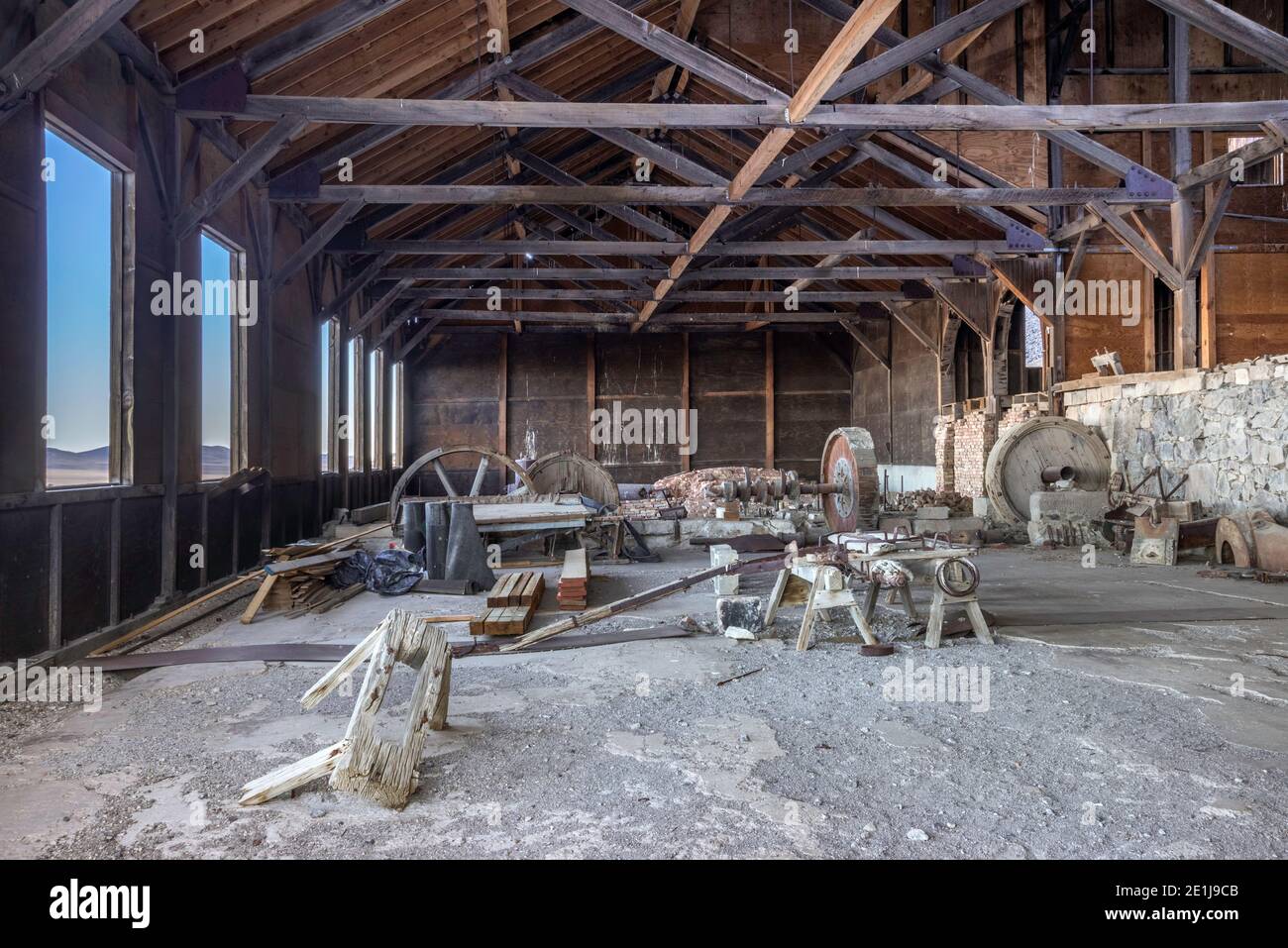 Innenansicht des Mühlengebäudes, Silbermine, Geisterstadt Berlin, Berlin-Ichthyosaur State Park, Nevada, USA Stockfoto