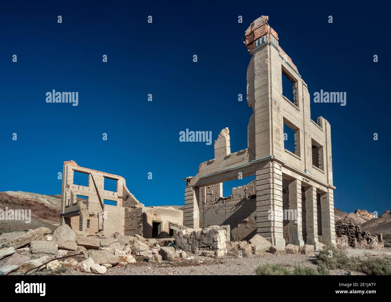 Cook Bank Building Ruinen in Geisterstadt Rhyolith, in der Nähe von Beatty und Death Valley, in Amargosa Desert, Nevada, USA Stockfoto