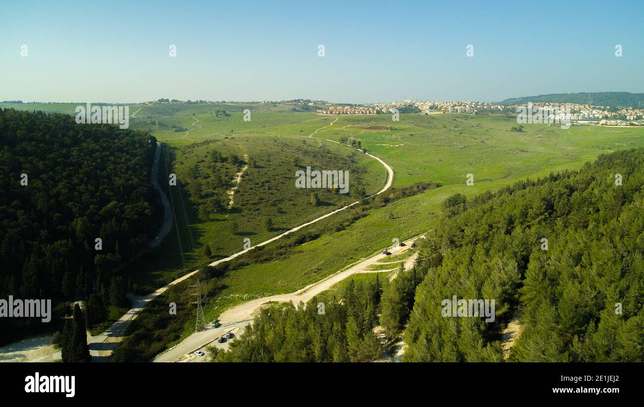 Luftaufnahme des Peace Valley an den Hängen des Die Carmel Mountains Stockfoto