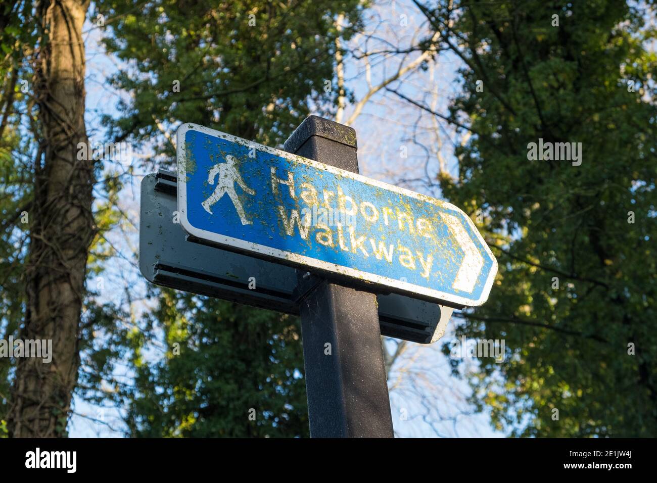 Schild für Harborne Walkway, ein Fußweg auf einer alten Eisenbahnlinie in Harborne, Birmingham Stockfoto