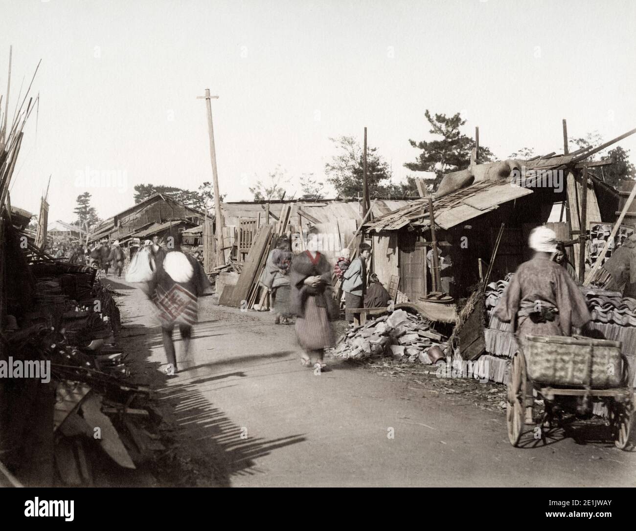 19. Jahrhundert Vintage-Foto: Erdbebenschäden in Japan um 1890 Stockfoto