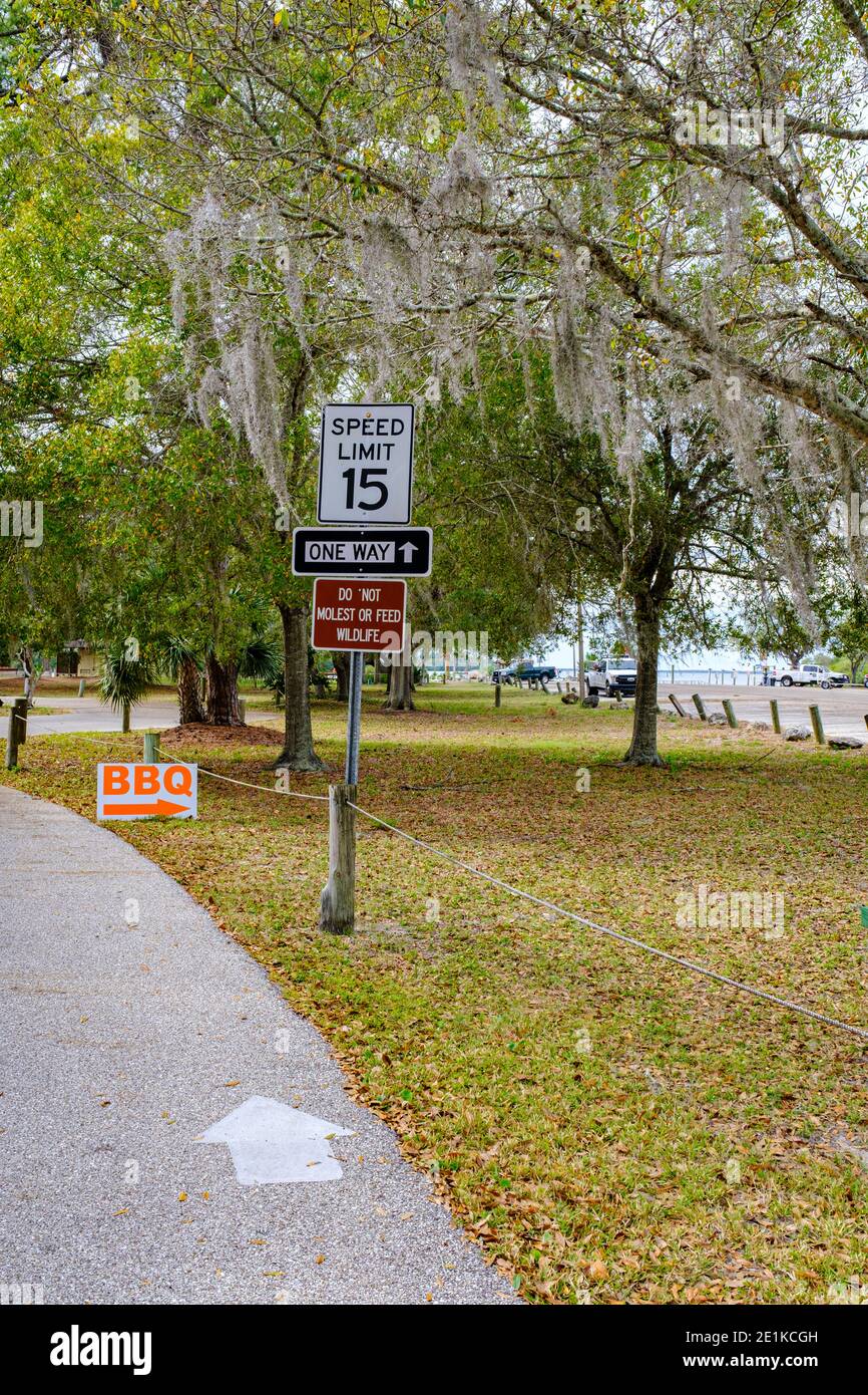Nicht belästigen oder füttern Wildtiere - Anclote River Park, Holiday, Florida Stockfoto