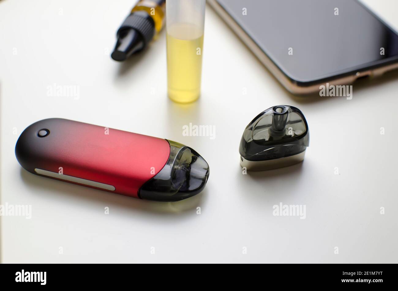 Vape Pod System oder Pod Mod mit austauschbaren Patronen , Nahaufnahme Stockfoto