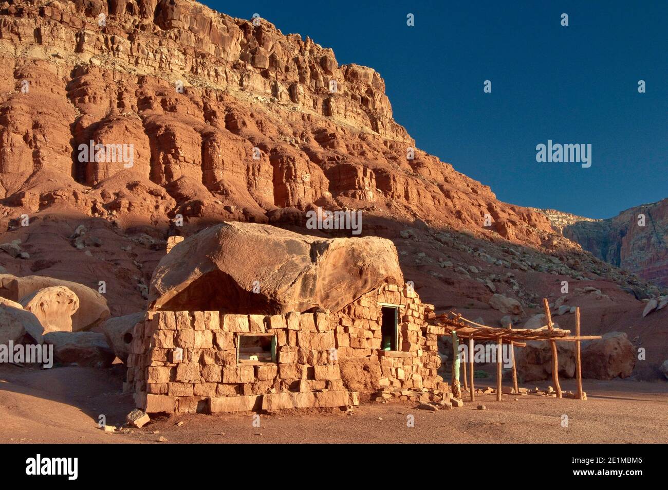 Steinhaus am Vermilion Cliffs National Monument, Arizona, USA Stockfoto
