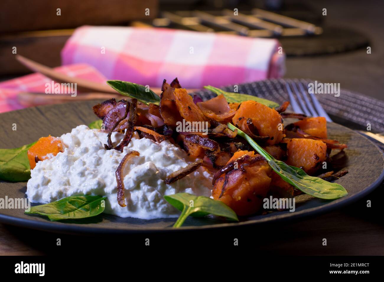 Hüttenkäse mit Kartoffeln Stockfoto