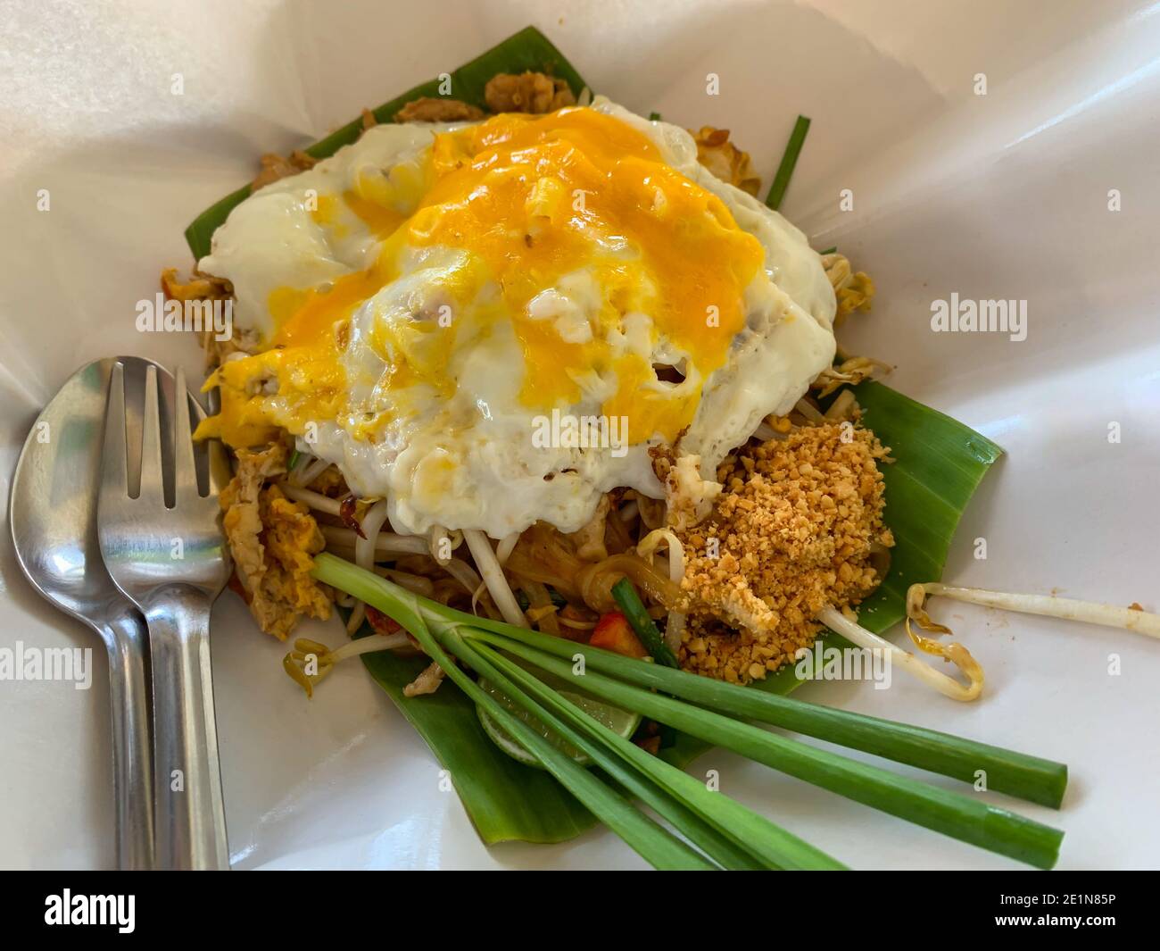 Thailändische Nudel von 'Pad Thai' mit Gemüse Stockfoto