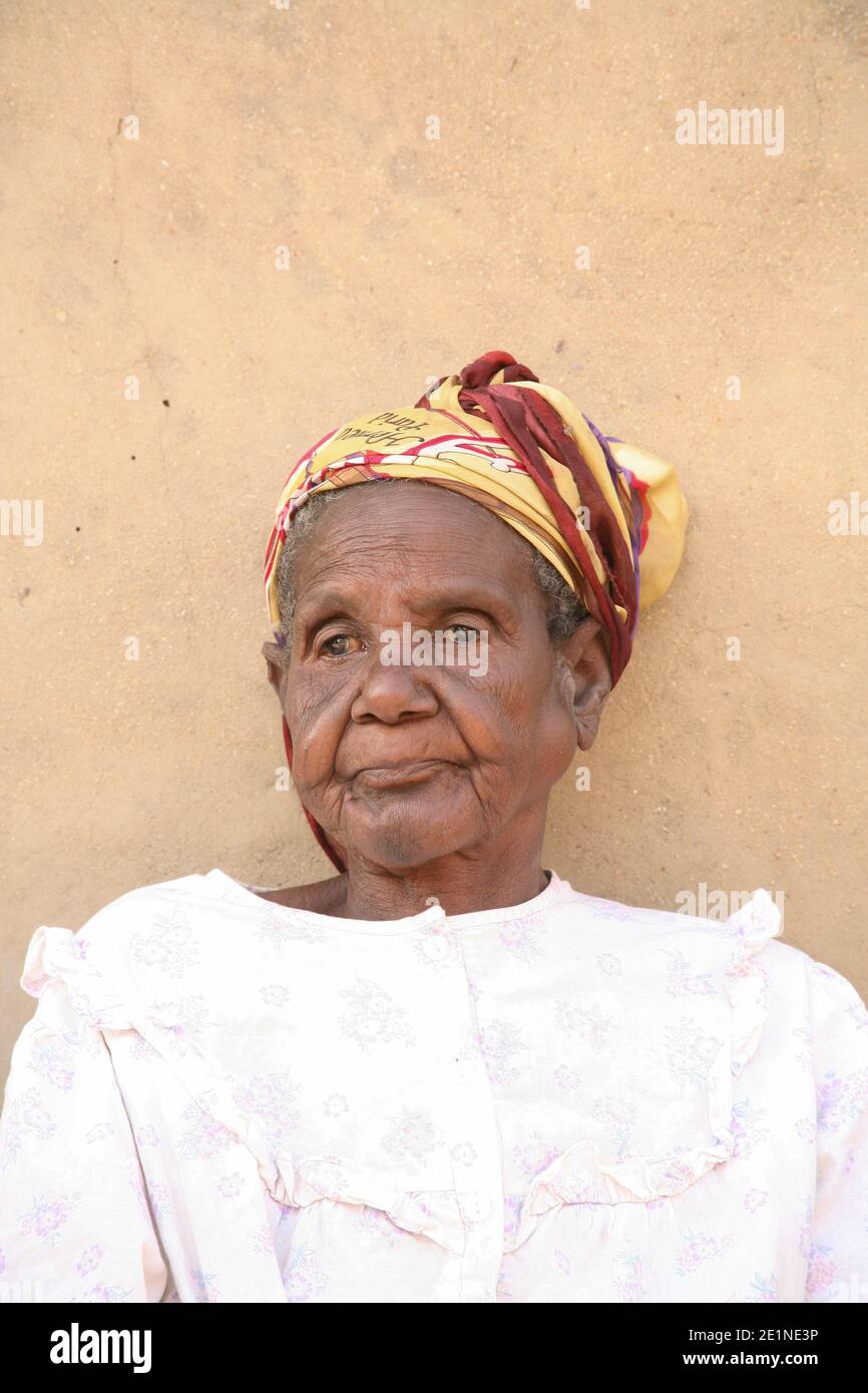 Porträt einer blinden, älteren Dame, Nord-Ghana, Westafrika Stockfoto