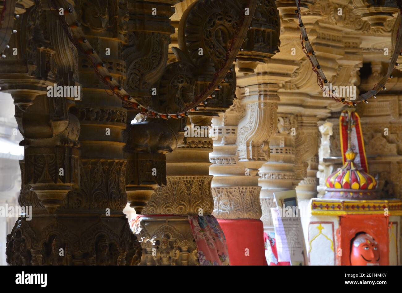 Unglaubliche Schönheit: jain Tempel innerhalb von Jaisalmer Fort Stockfoto