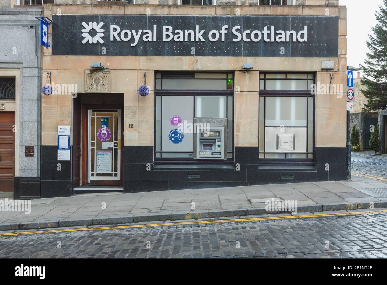 Edinburgh, Schottland - 8. Januar 2021: Royal Bank of Scotland Stockbridge Niederlassung in Edinburgh. RBS ist eine Tochtergesellschaft der NatWest Group. Stockfoto