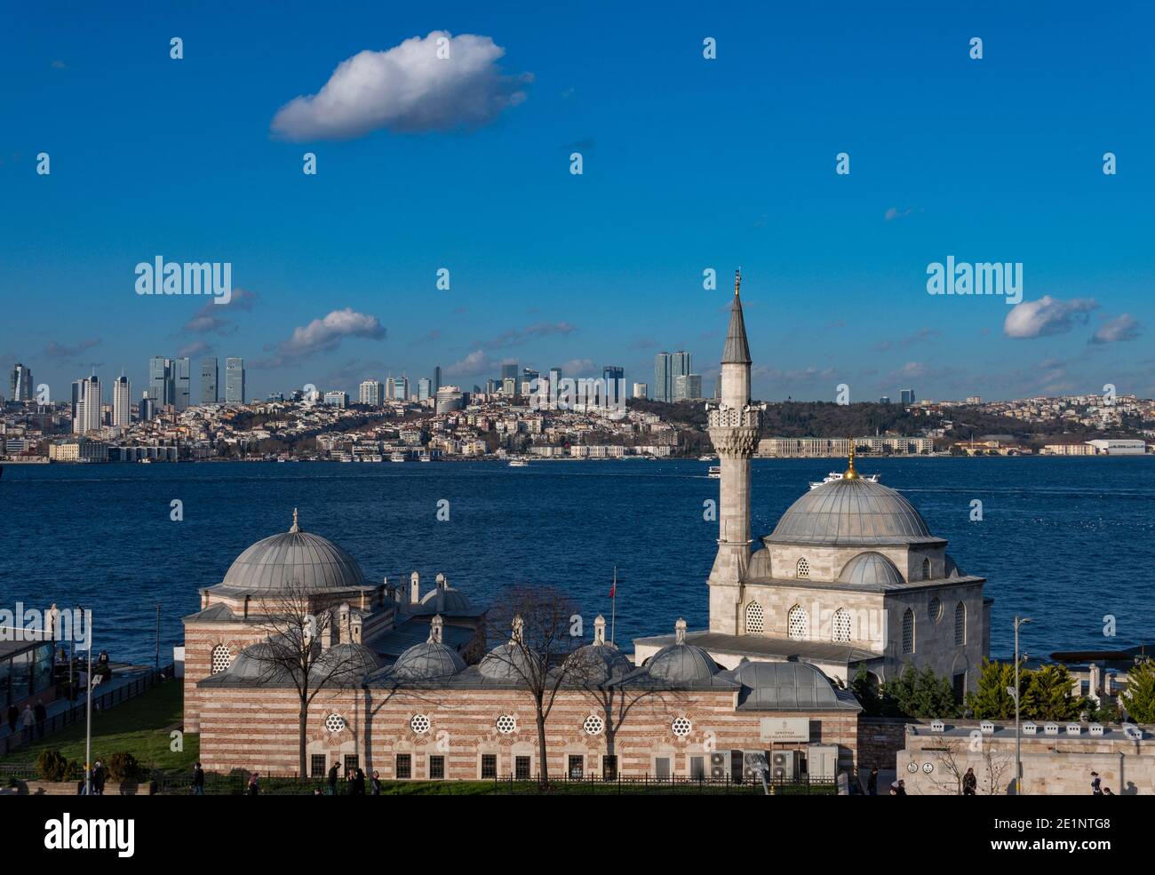 Die Semsi-Pascha-Moschee im Stadtteil Uskudar in Istanbul, Türkei Stockfoto