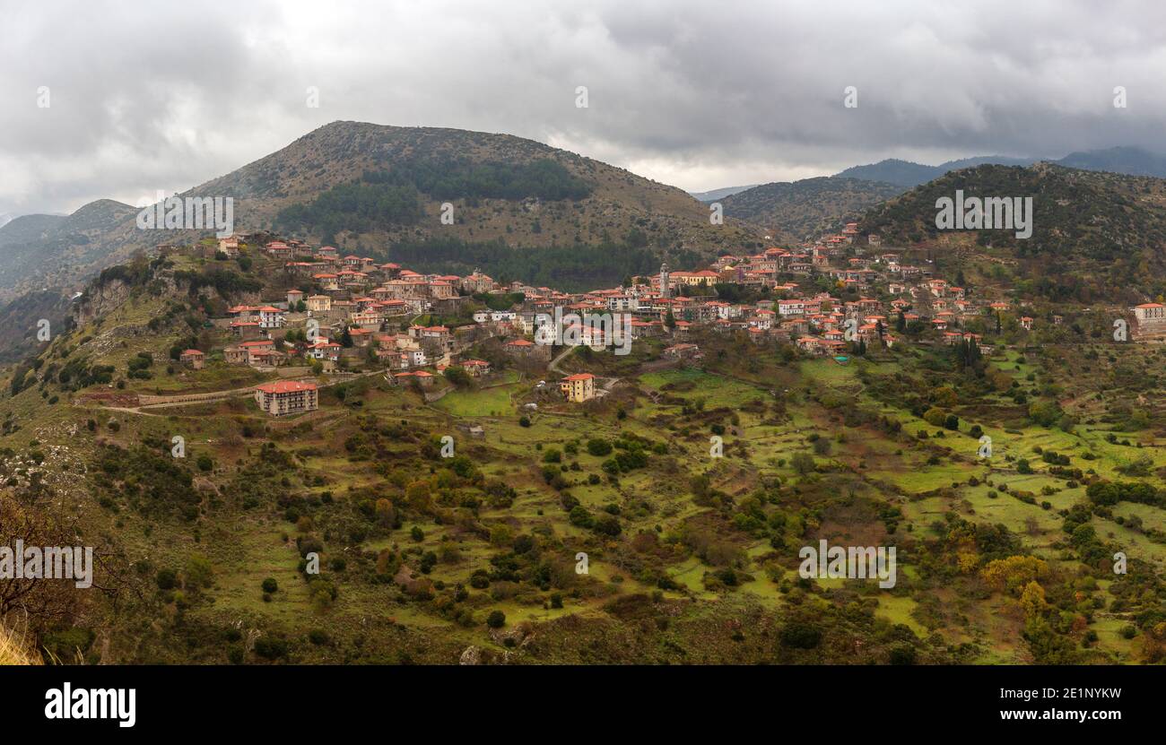 Dimitsana Dorf, ein malerisches traditionelles altes Dorf in Arcadia Region, Peloponnes, Griechenland, Europa Stockfoto