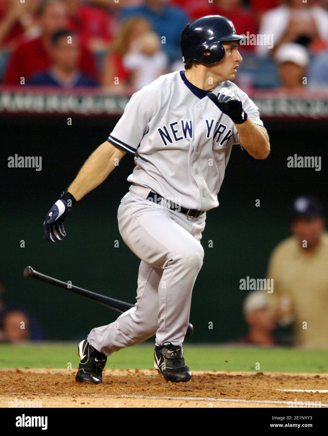 Bubba Crosby der New York Yankees Fledermäuse während 8-6 Verlust der Los Angeles Angels von Anaheim am Angel Stadium in Anaheim, Kalifornien am Samstag, 2. Juli Stockfoto