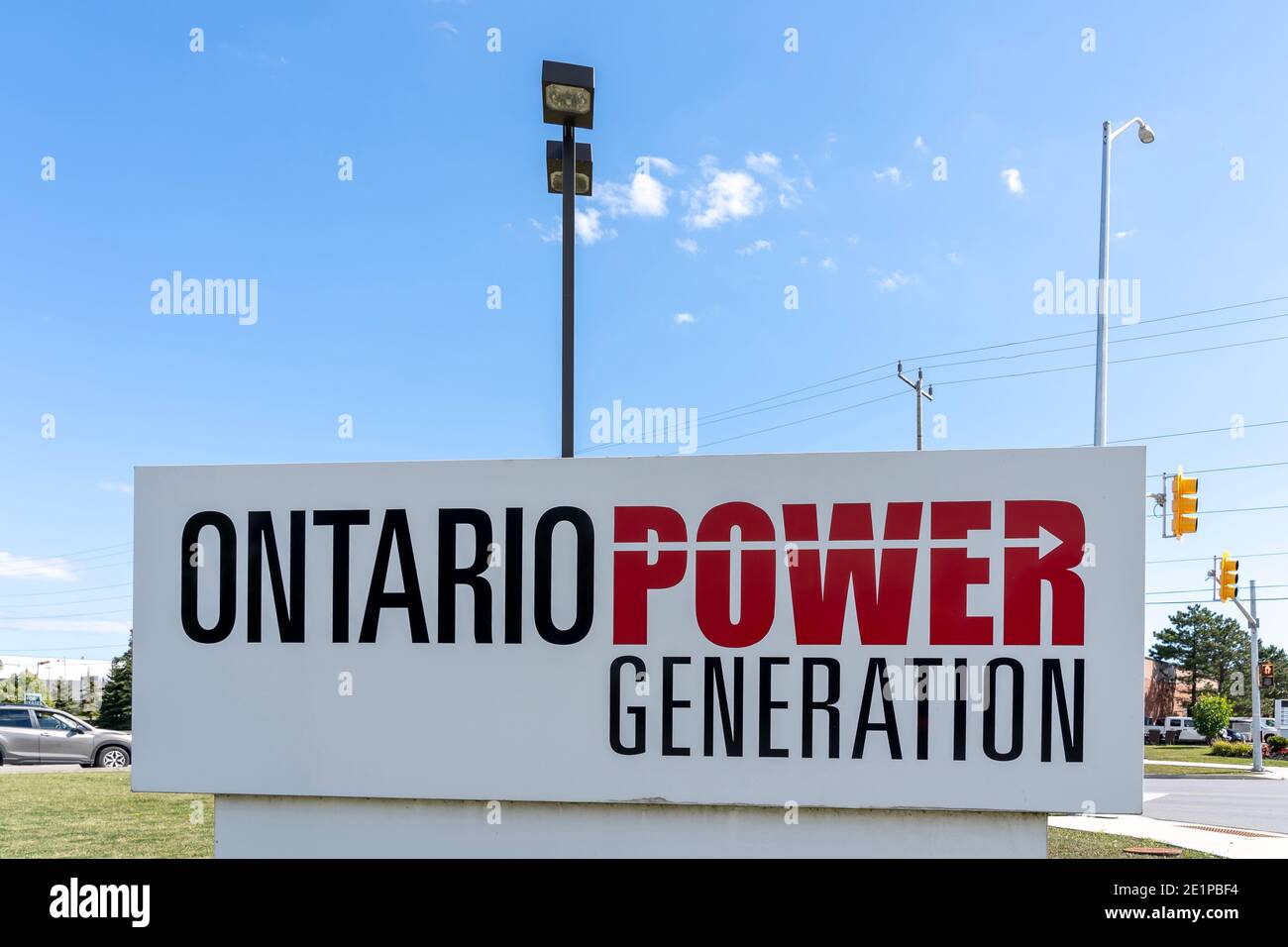Pickering, ON, Kanada - 20. September 2020: Ein Nahaufnahme Ontario Power Generation Zeichen Stockfoto