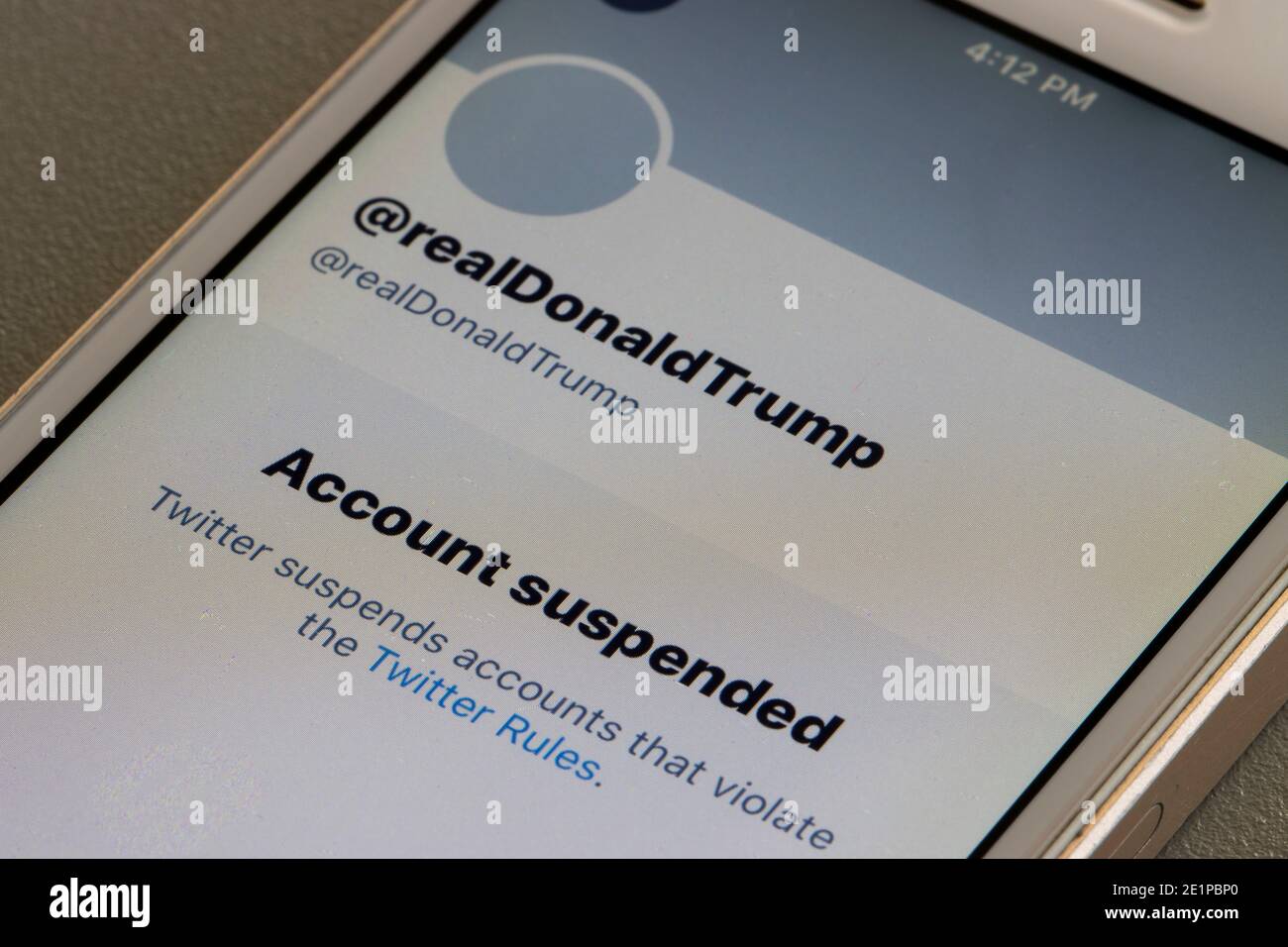 Twitter setzt Donald Trumps Account am Freitag, den 8. Januar 2021, dauerhaft aus. Stockfoto