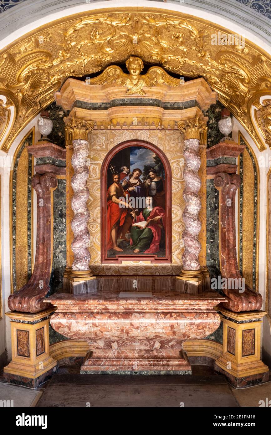Orvieto, Umbrien, Italien - August 22 2020: Kapelle Gualterio oder Cappellina di Santa Maria Maddalena (ca. 1491) in Cappella San Brizio der Kathedrale in Stockfoto