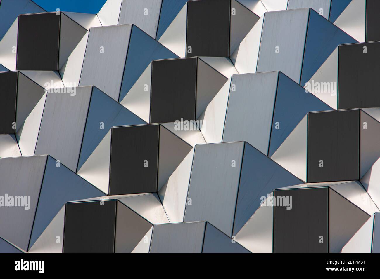 Moderne Fassadenelemente in geometrischen Formen für eine Hintergrundstruktur Stockfoto