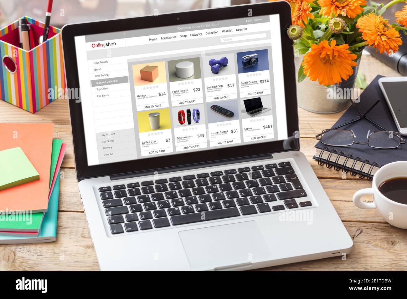 EShop, E-Commerce, digitale Marketing-Webseite auf einem Laptop-Bildschirm, Büroschreibtisch Hintergrund. Webseitenkonzept des Online-Shops, Stockfoto