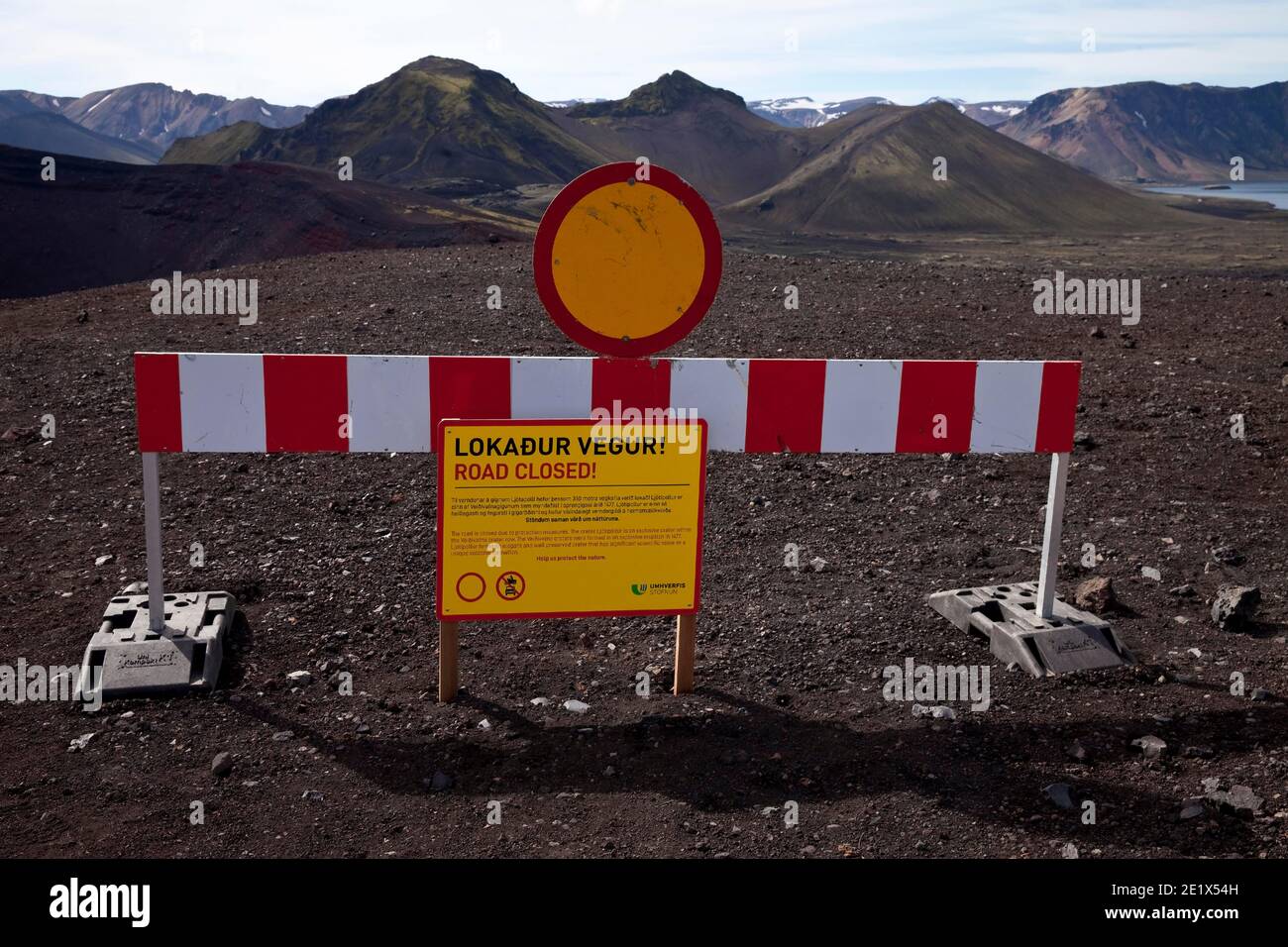 Straßensperrung, Ljotipollur-Explosionskrater, Fjallabak-Naturschutzgebiet, Island Stockfoto