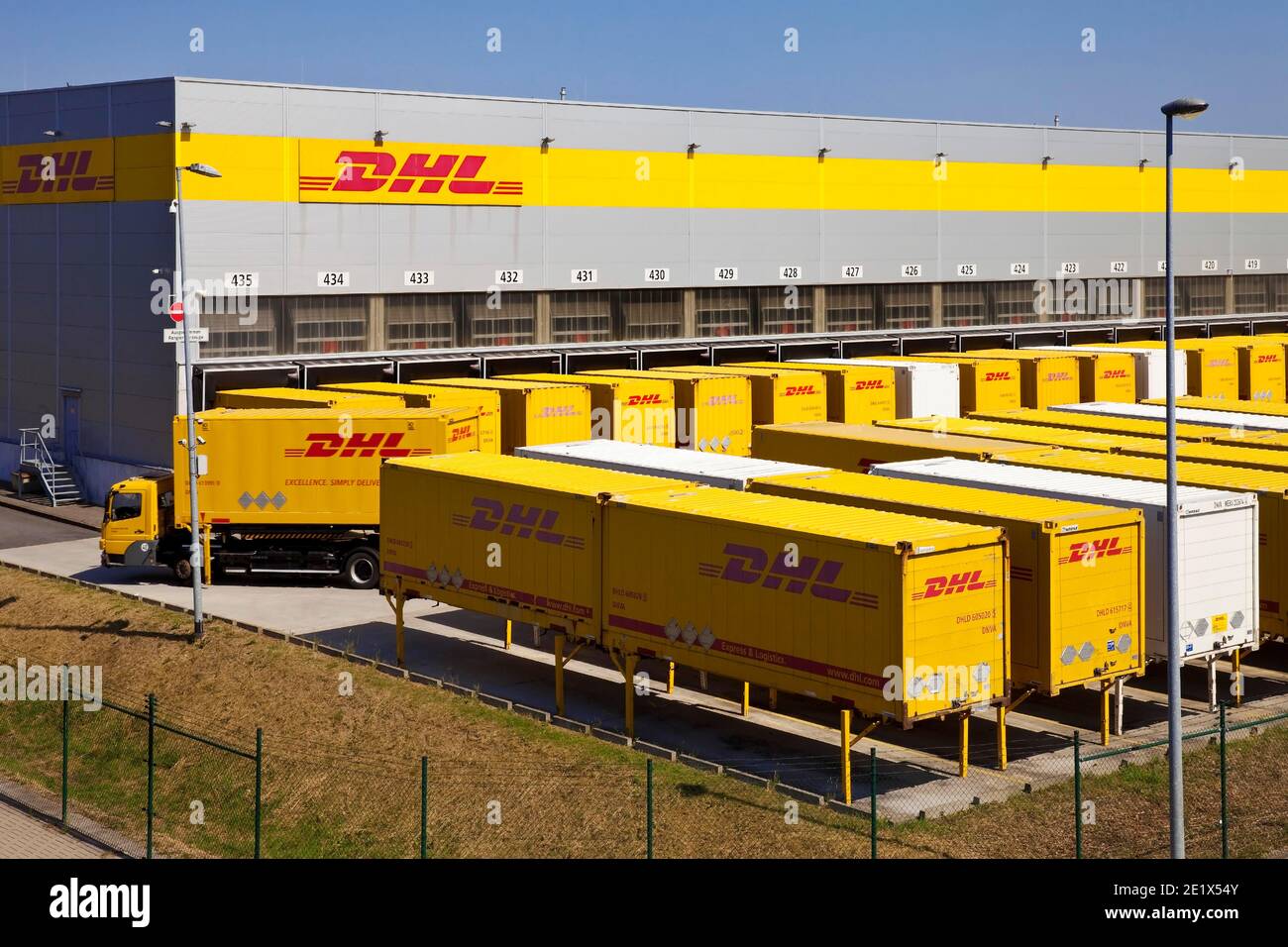Dhl Die Sendung Wurde Im Ziel Paketzentrum Bearbeitet www.alamy.de