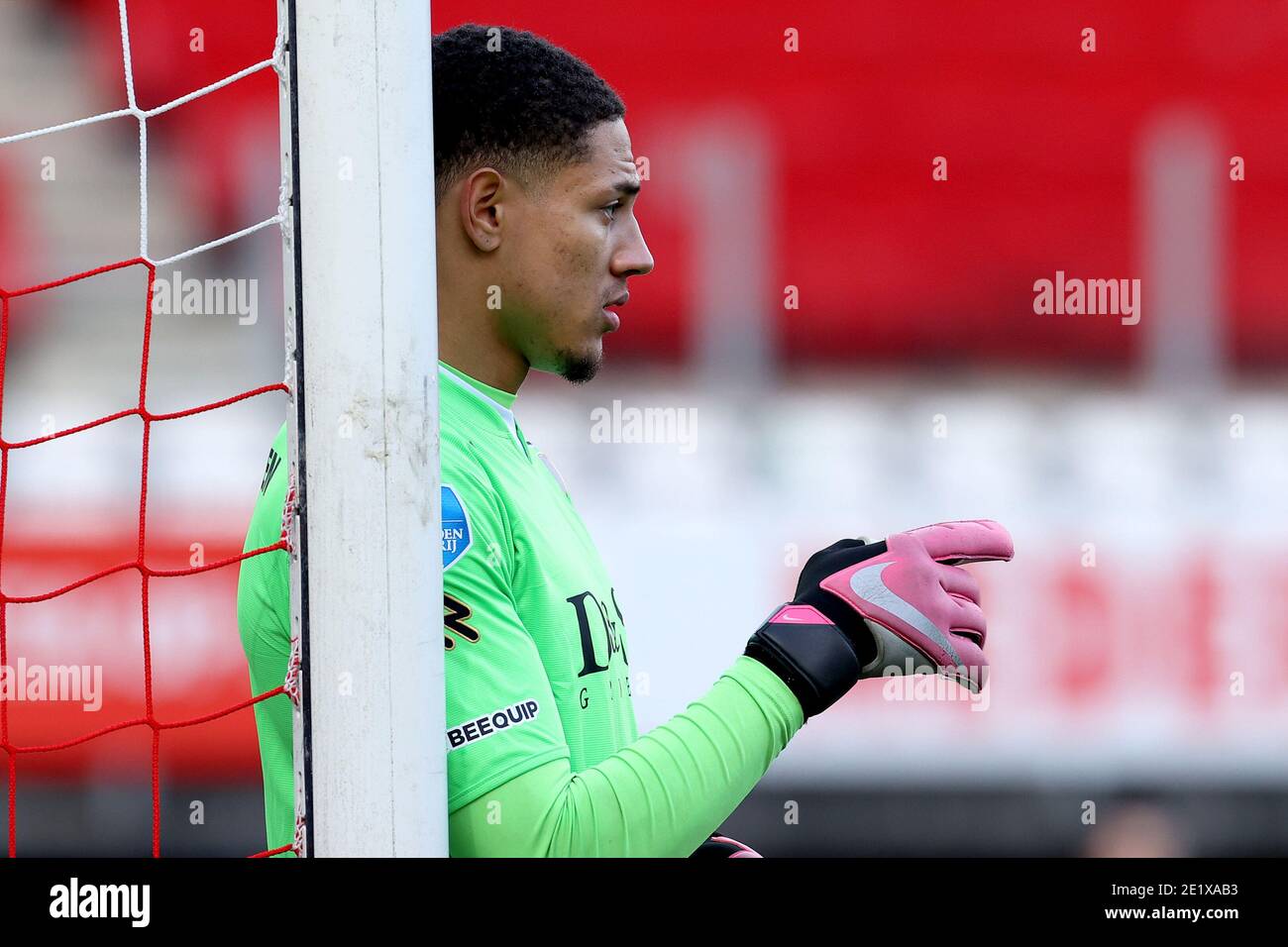 ROTTERDAM, NIEDERLANDE - JANUAR 10: Torhüter Manduka Okoye von Sparta Rotterdam während des niederländischen Eredivisie-Spiels zwischen Sparta Rotterdam und Feyen Stockfoto