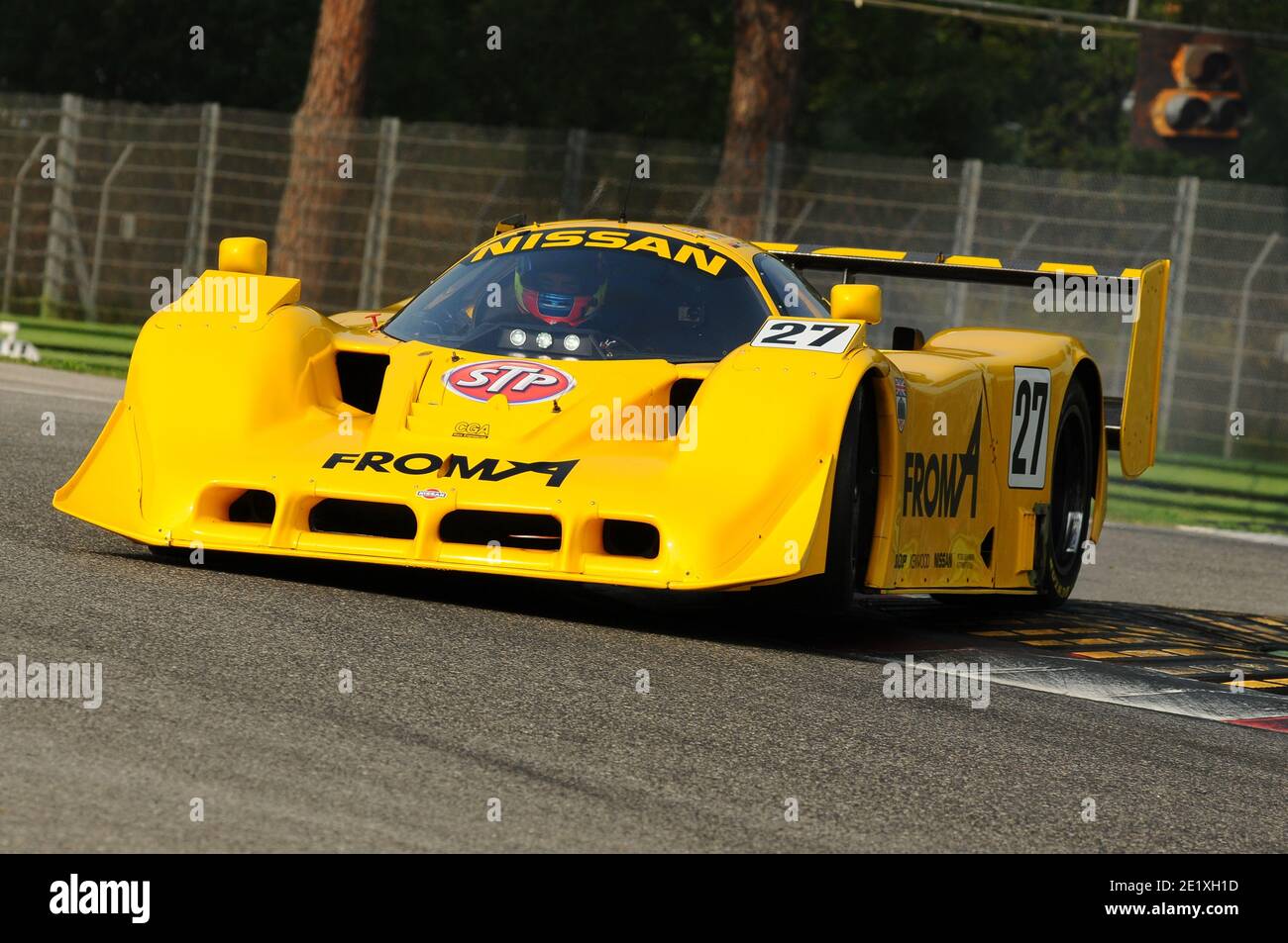 Imola Italien - 20. Oktober 2012: Nissan R90CK von Tandy Steve und Osborne Joe während der Trainingseinheit auf Imola Circuit bei der Veranstaltung Luigi Musso Hallo Stockfoto