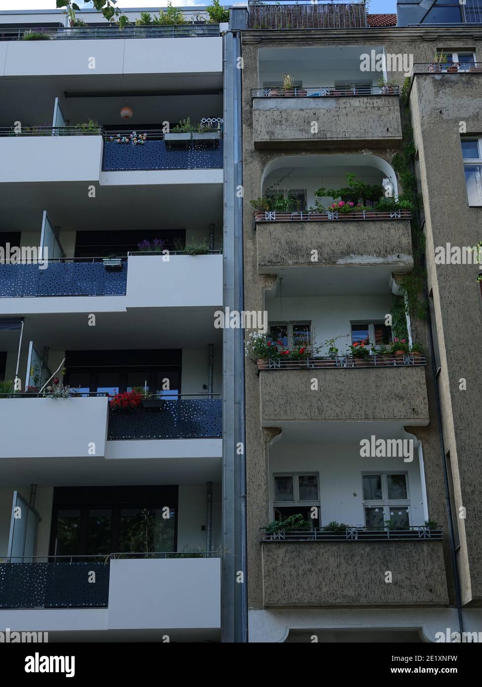 Balkonbild aufgenommen in Neukölln, Berlin Stockfoto